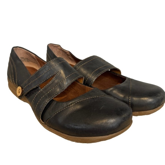 BOC B.O.C Brown Leather Mary Jane Flats - Picture 1 of 16